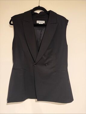 Argent Tailored Sleeveless Double-Breasted Vest in Black